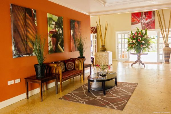 BAY GARDENS BEACH RESORT (Cap Estate)